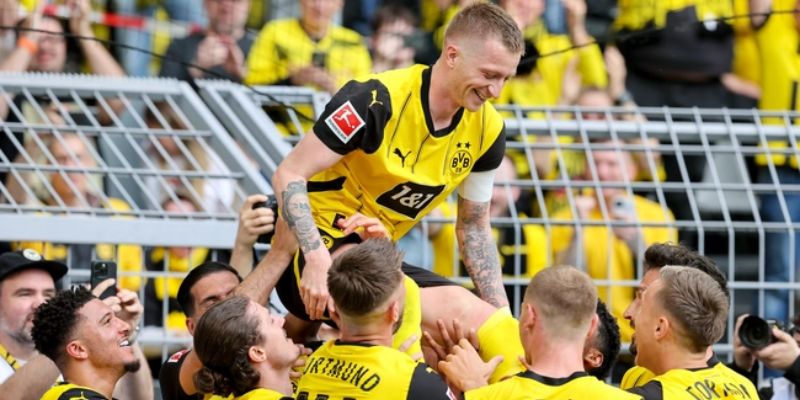 Sự nghiệp thi đấu trắc trở của Marco Reus